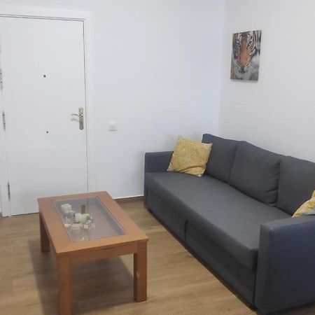 Precioso Apartamento Con Magnifico Patio. Sant Feliu de Llobregat Esterno foto