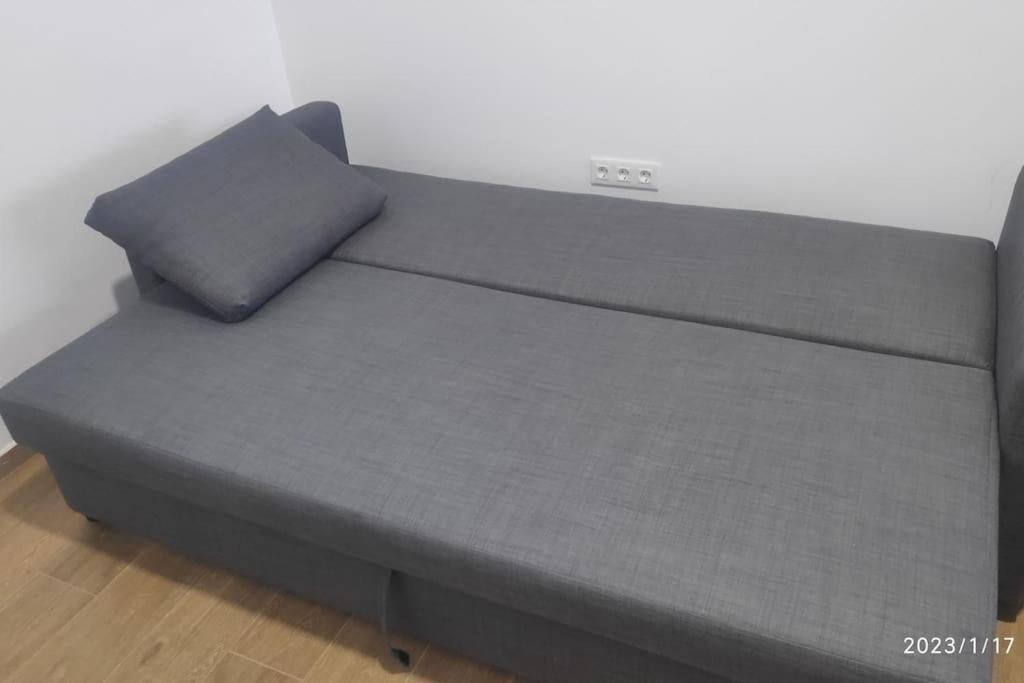 Precioso Apartamento Con Magnifico Patio. Sant Feliu de Llobregat Esterno foto